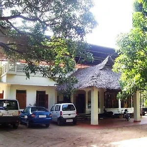 https://gowri-heritage-residence.kerala-hotels.net